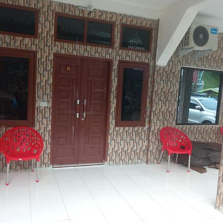 Hostel Jungle treking Bukit Lawang Exterior foto