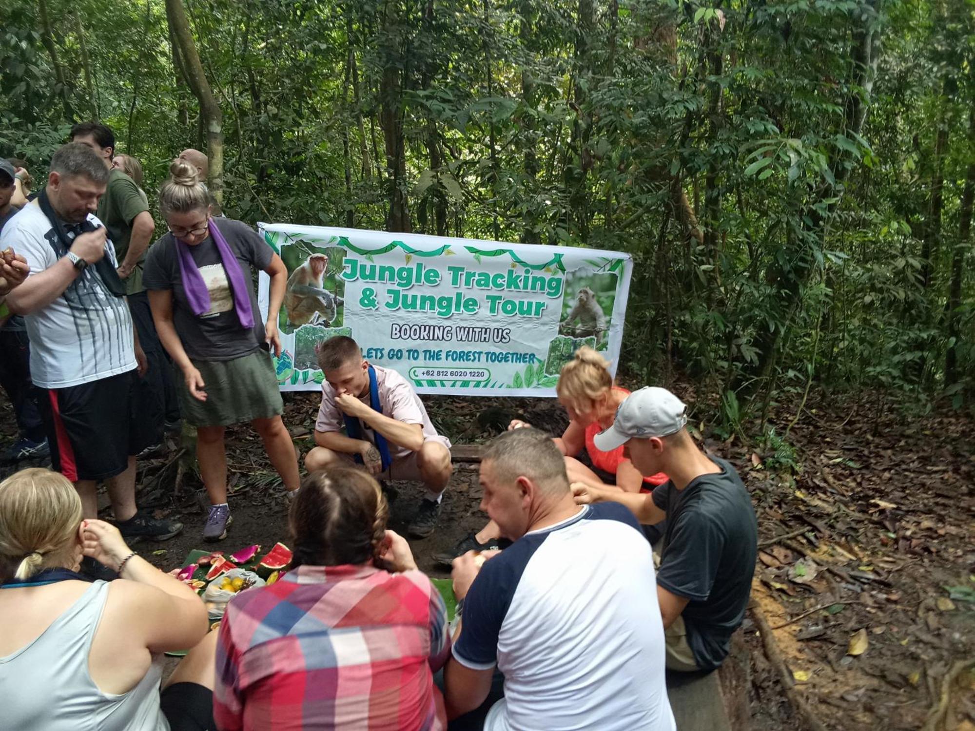 Hostel Jungle treking Bukit Lawang Exterior foto