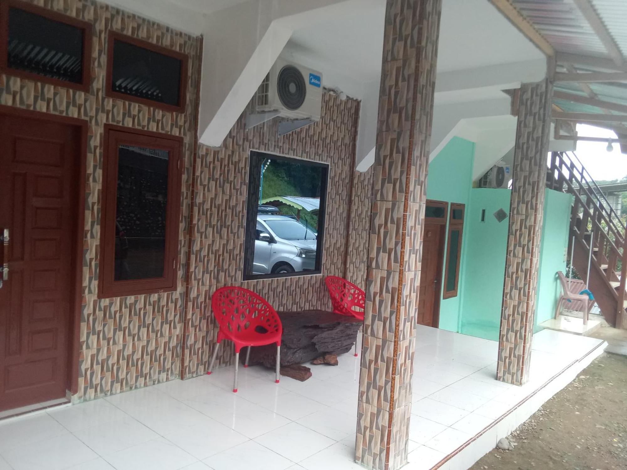 Hostel Jungle treking Bukit Lawang Exterior foto