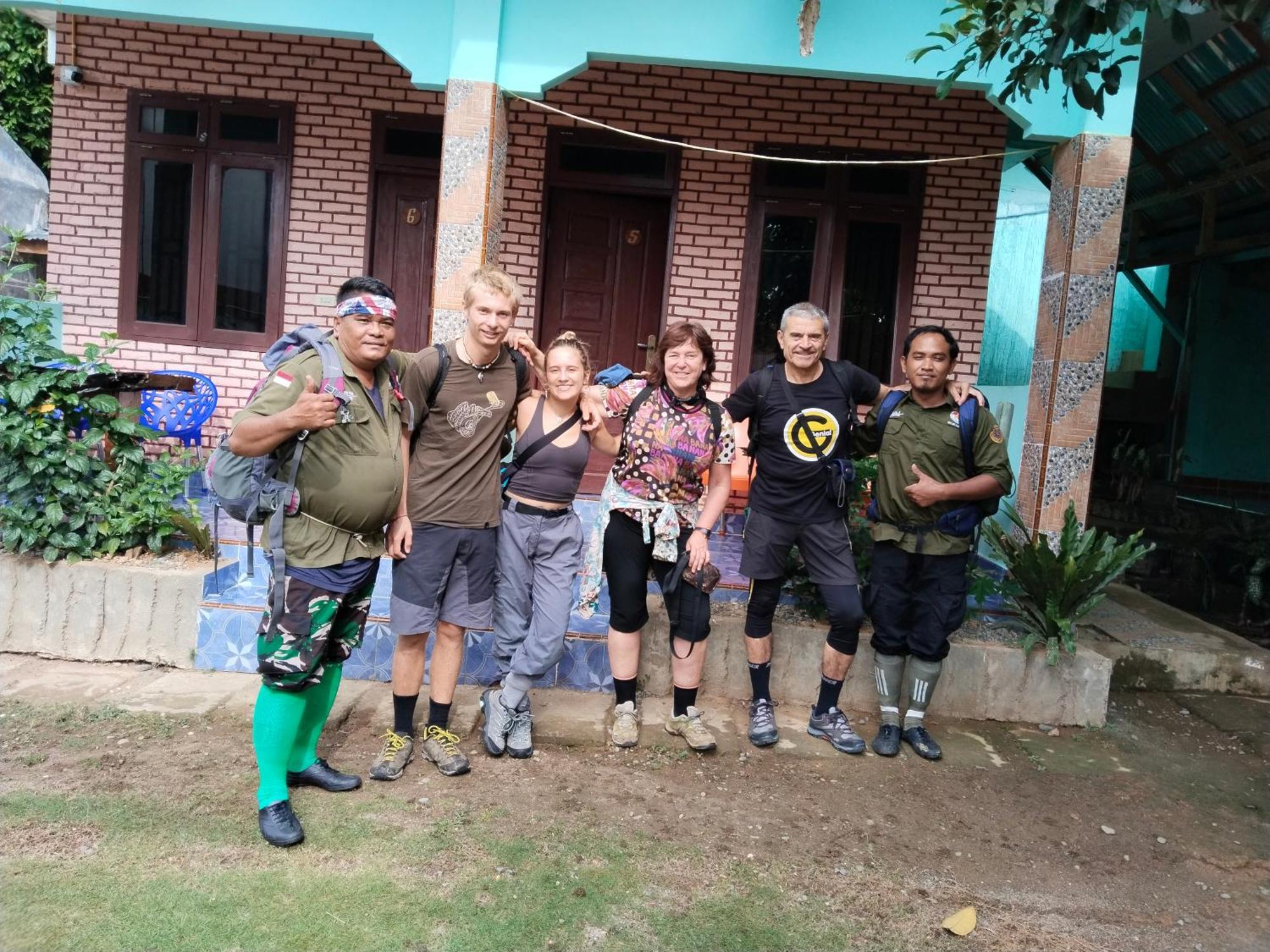 Hostel Jungle treking Bukit Lawang Exterior foto